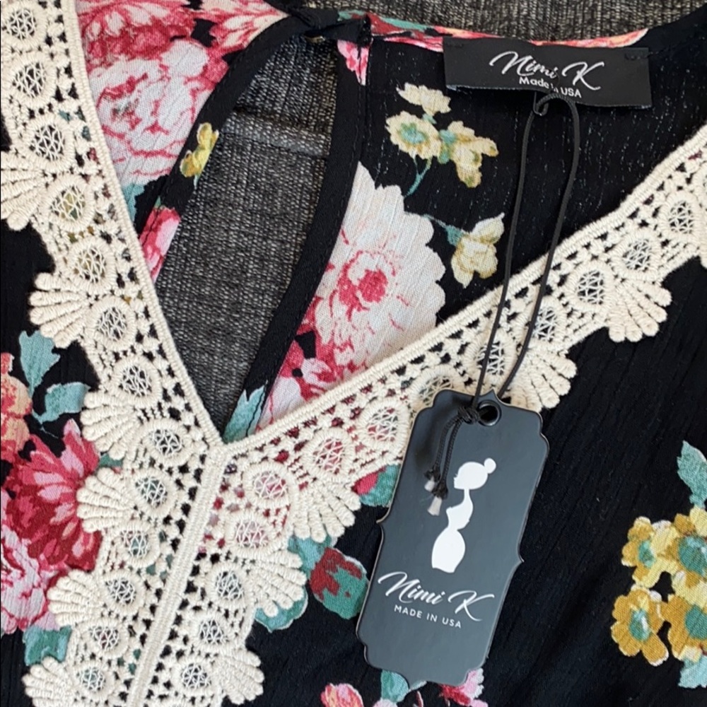 Papillon Lace Floral Print Romper - NWT - Picture 6 of 8